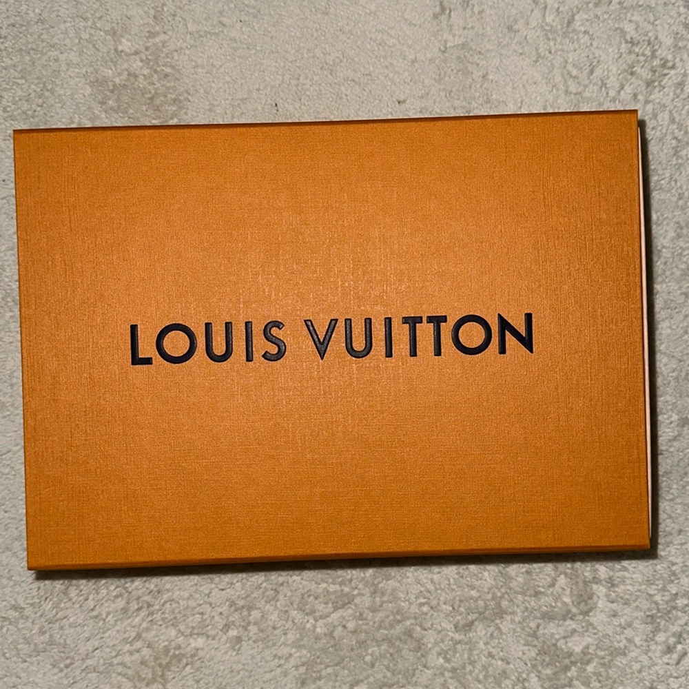 Medium Louis Vuitton Gift Box